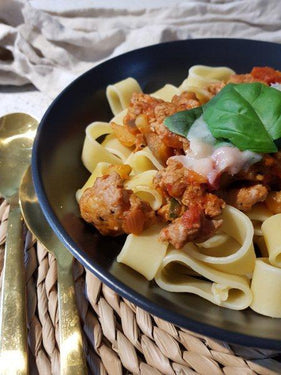 Tomato & Basil Pasta Sauce with Italian Pork Sausages